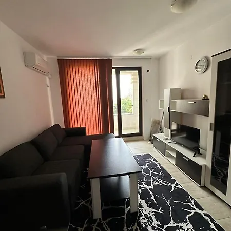 Life Apartment
