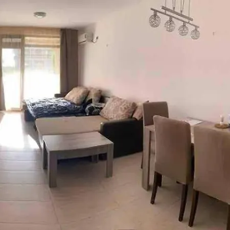 Life Apartment *
