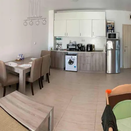 Life Apartment